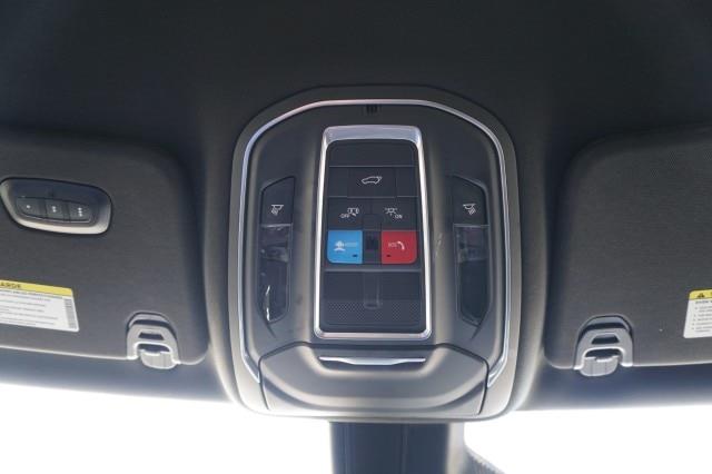 2022 Jeep Wagoneer - $29,995
