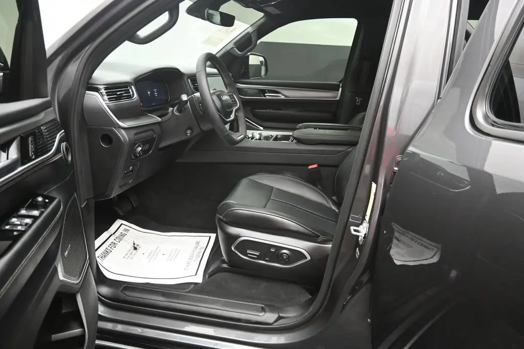 2025 Jeep Wagoneer - $50,880