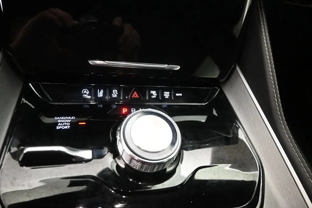 2025 Jeep Wagoneer - $50,880
