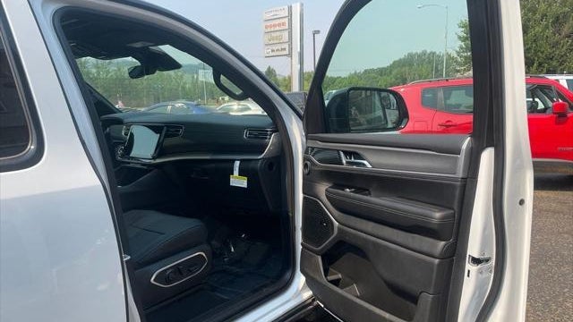 2026 Jeep Grand Wagoneer Upland