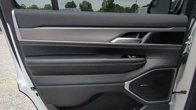 2026 Jeep Grand Wagoneer Upland