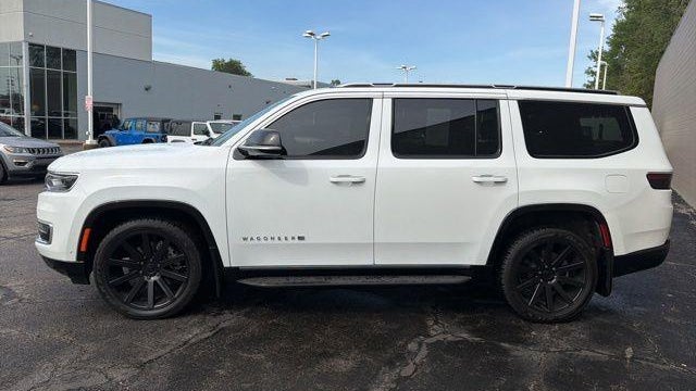 2023 Jeep Wagoneer Base