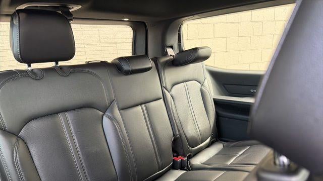 2023 Jeep Wagoneer Base