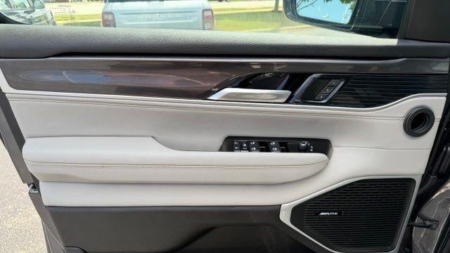 2024 Jeep Wagoneer Base