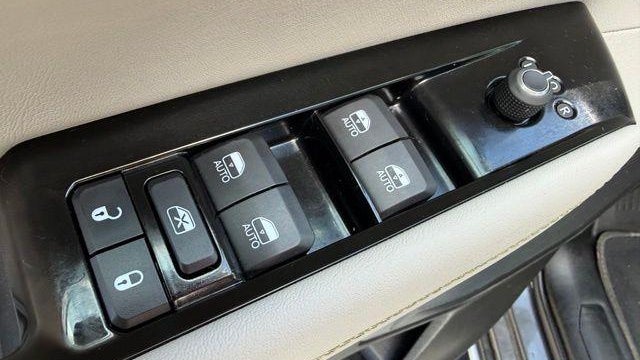 2024 Jeep Wagoneer Base