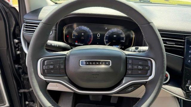 2024 Jeep Wagoneer Base