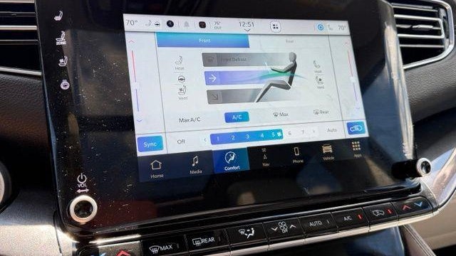 2024 Jeep Wagoneer Base