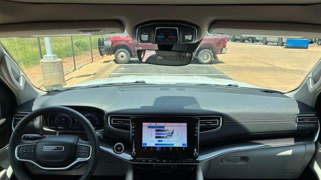 2024 Jeep Wagoneer Base