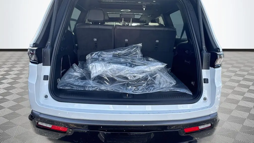 2026 Jeep Grand Wagoneer Upland