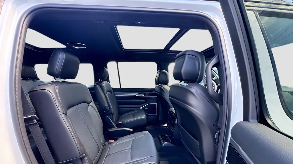 2026 Jeep Grand Wagoneer Upland