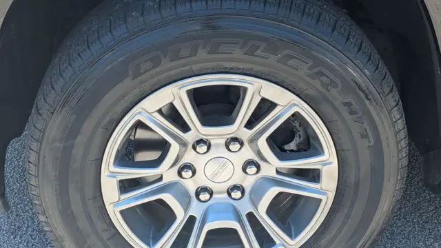 2024 Jeep Wagoneer Base
