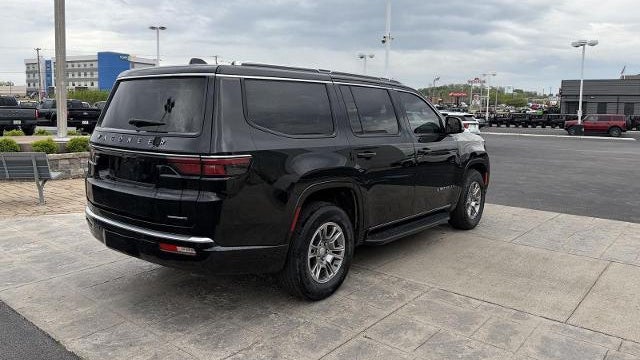 2024 Jeep Wagoneer Base