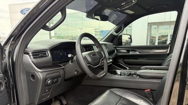 2024 Jeep Wagoneer Base