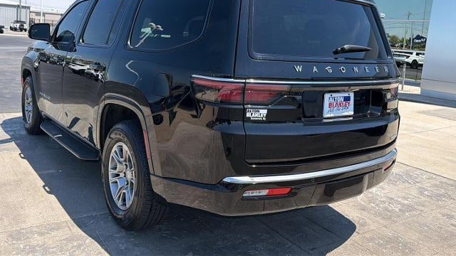 2024 Jeep Wagoneer Base