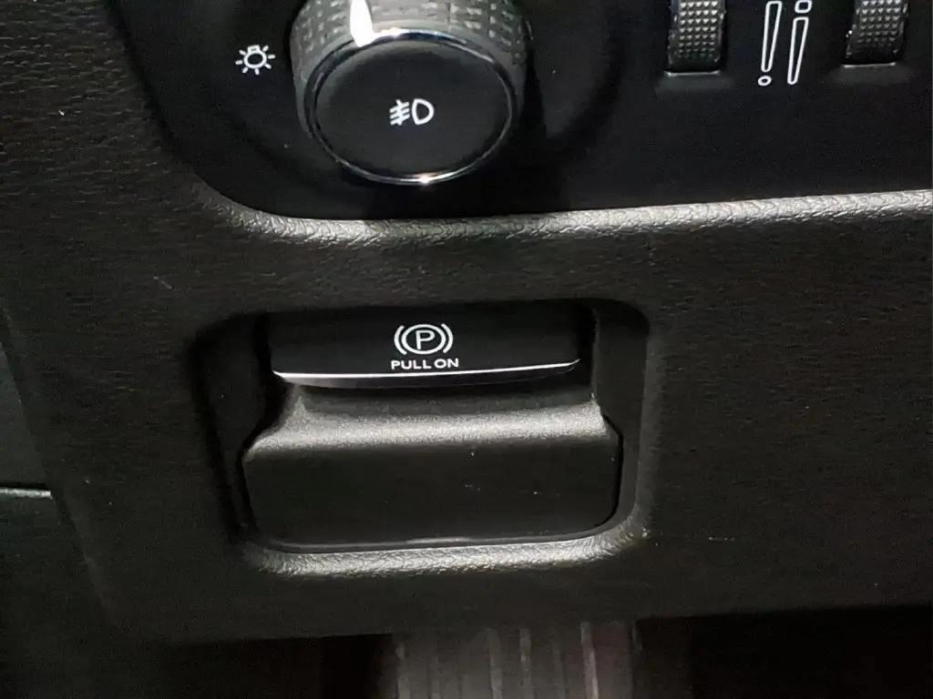 2023 Jeep Wagoneer - $42,995