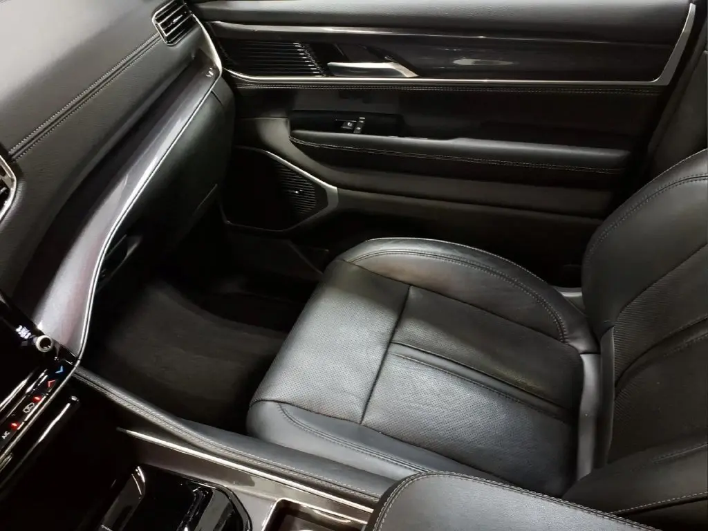 2023 Jeep Wagoneer - $42,995