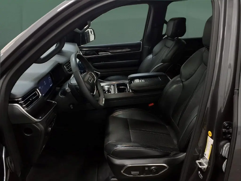 2023 Jeep Wagoneer - $42,995