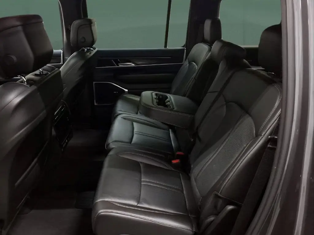 2023 Jeep Wagoneer - $42,995