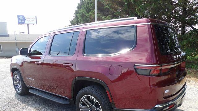 2024 Jeep Wagoneer Base