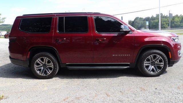 2024 Jeep Wagoneer Base