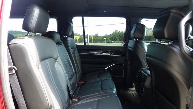 2024 Jeep Wagoneer Base
