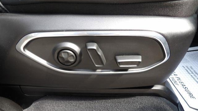 2024 Jeep Wagoneer Base