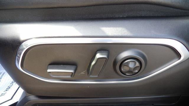 2024 Jeep Wagoneer Base