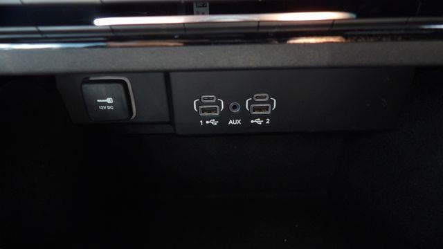2024 Jeep Wagoneer Base