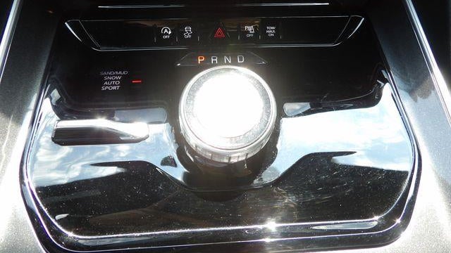 2024 Jeep Wagoneer Base