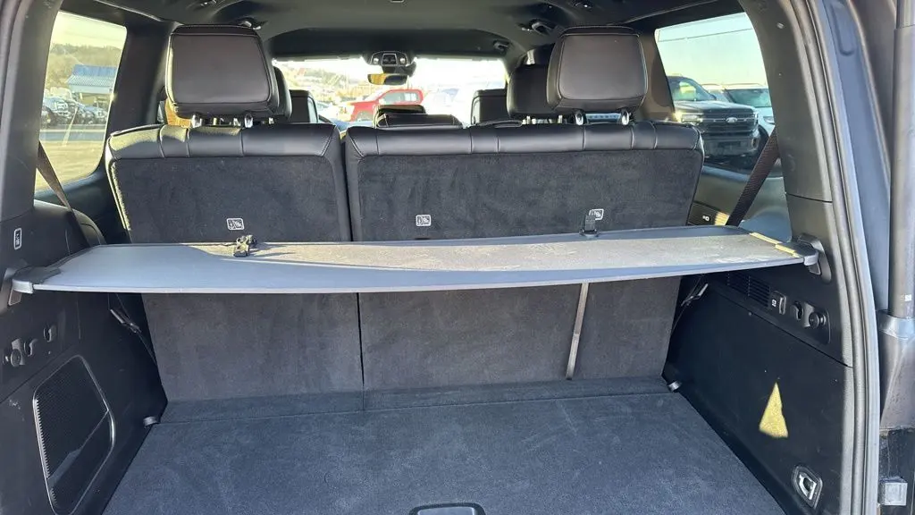 2025 Jeep Wagoneer Base
