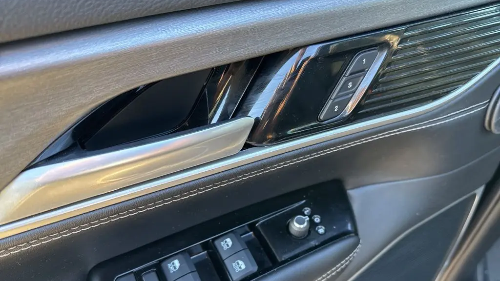 2025 Jeep Wagoneer Base