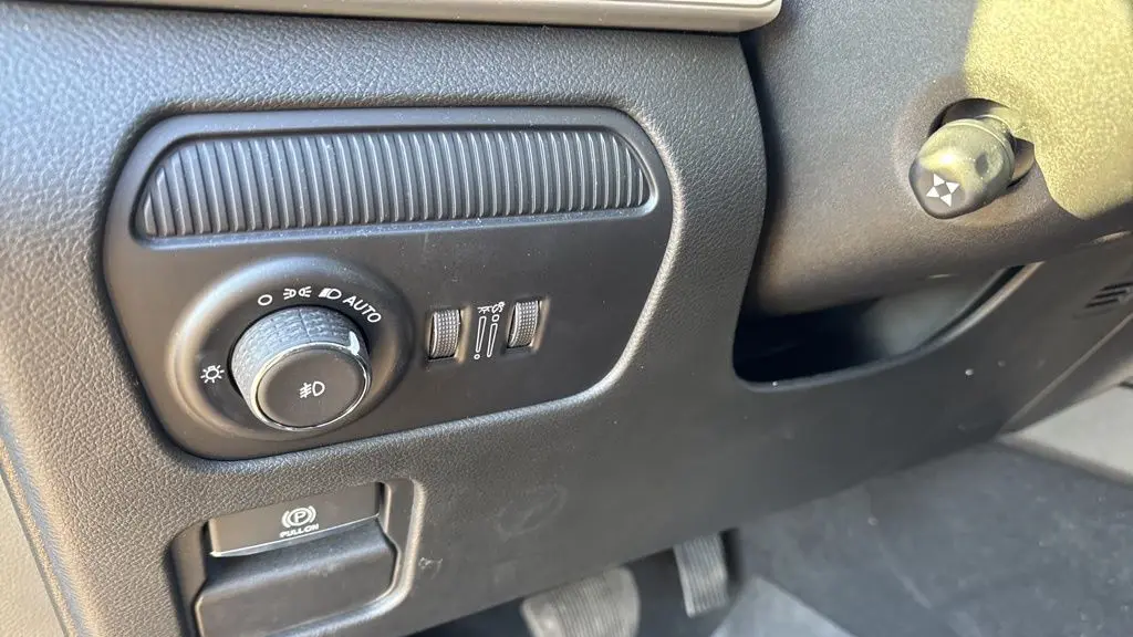 2025 Jeep Wagoneer Base