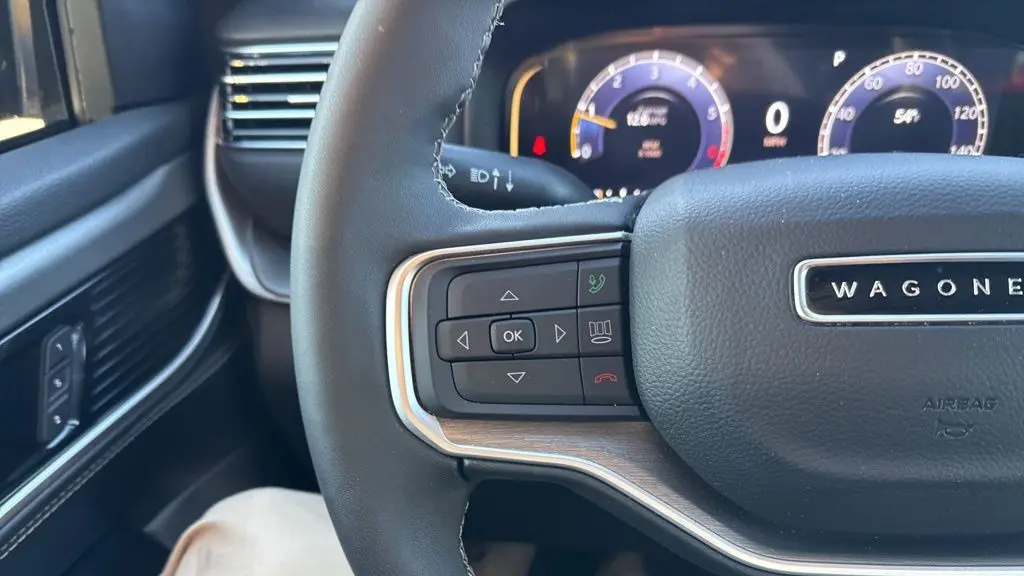 2025 Jeep Wagoneer Base