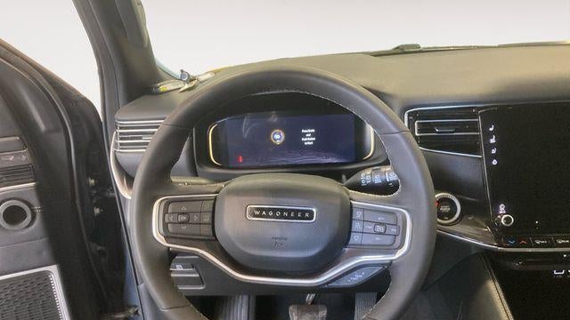 2023 Jeep Wagoneer Base