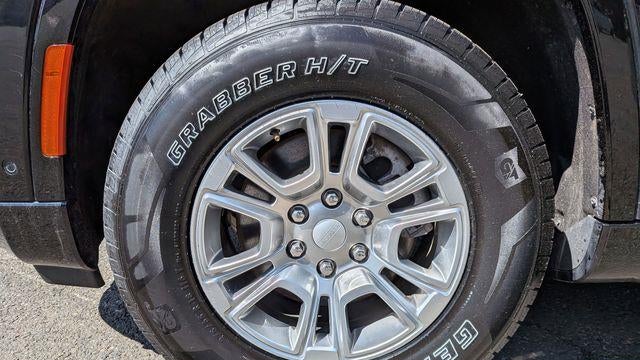 2024 Jeep Wagoneer Base