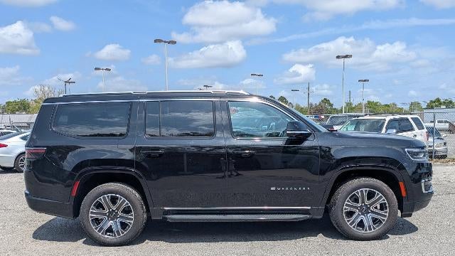 2025 Jeep Wagoneer Base
