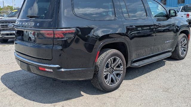 2025 Jeep Wagoneer Base