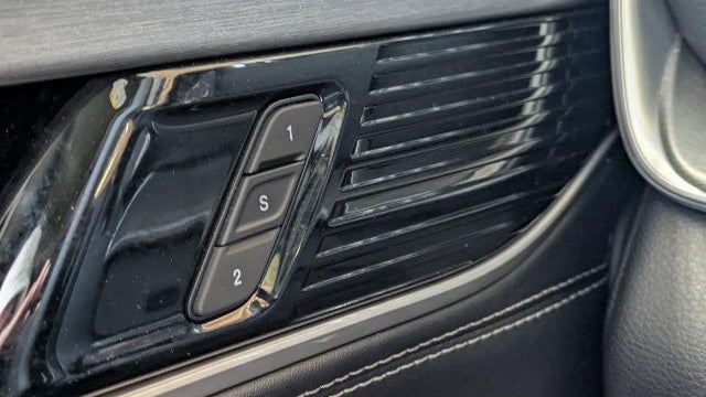 2025 Jeep Wagoneer Base