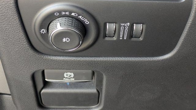 2025 Jeep Wagoneer Base