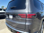 2023 Wagoneer Thumbnail 2