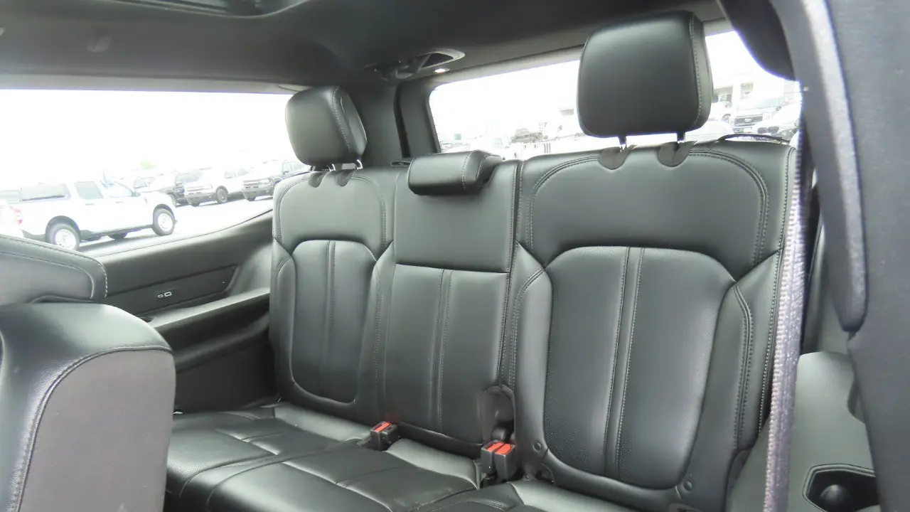 2024 Jeep Wagoneer Base