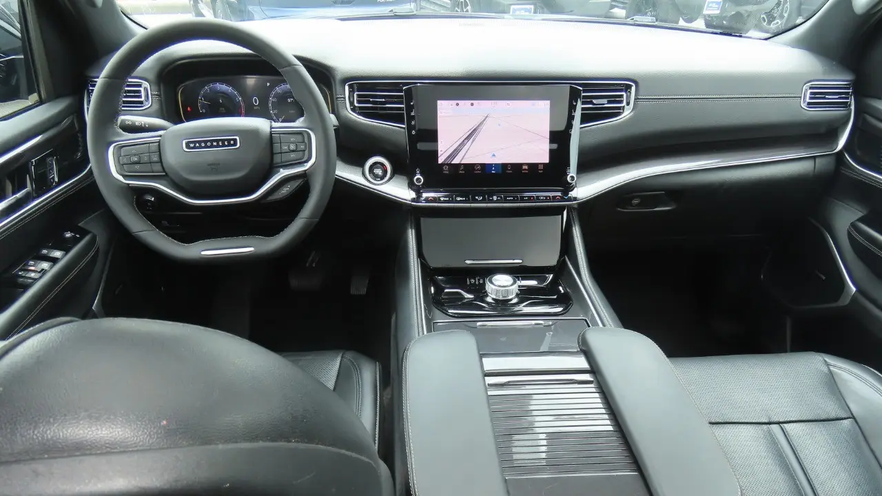 2024 Jeep Wagoneer Base
