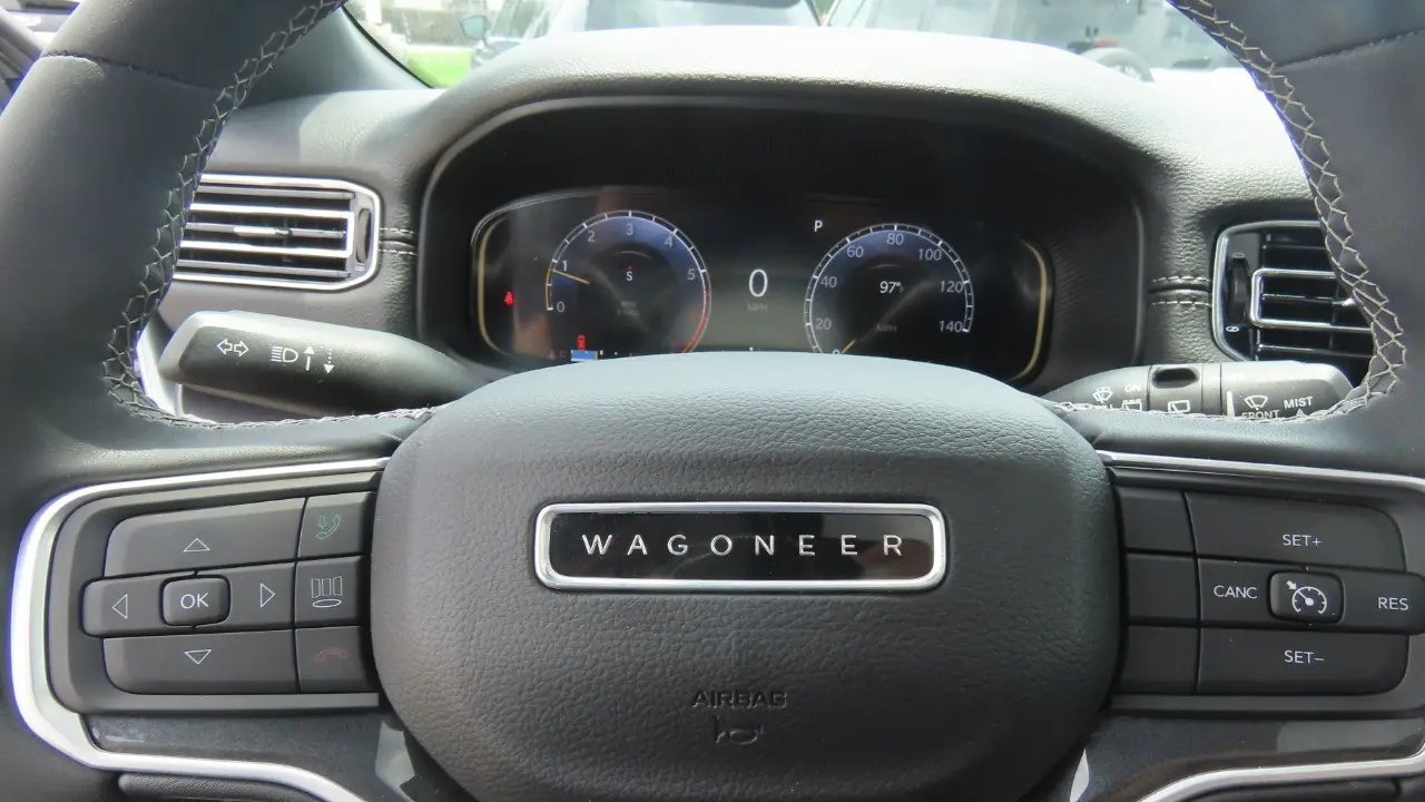 2024 Jeep Wagoneer Base