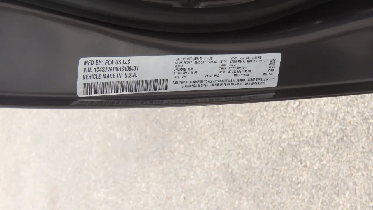 2024 Jeep Wagoneer Base