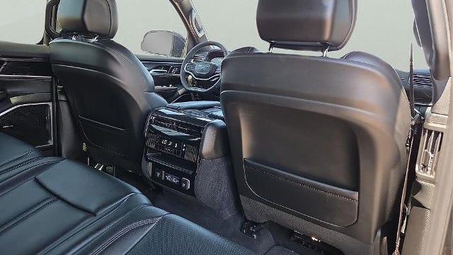 2024 Jeep Wagoneer Base