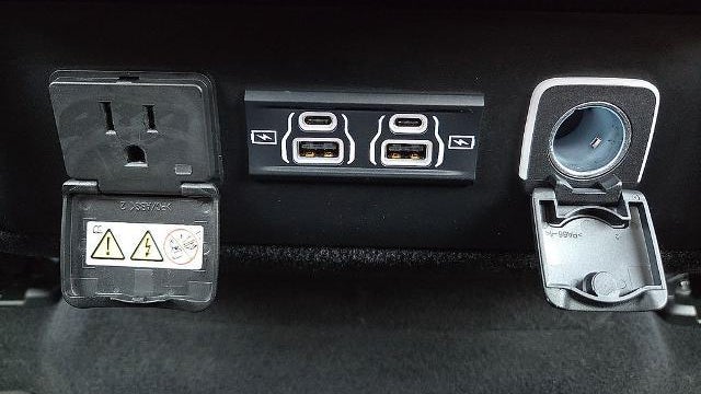 2024 Jeep Wagoneer Base