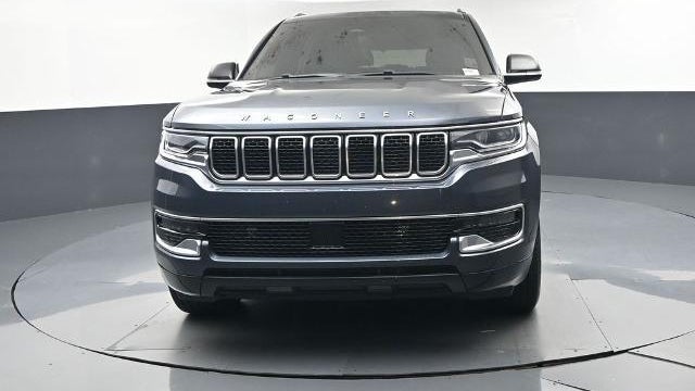 2023 Jeep Wagoneer Base
