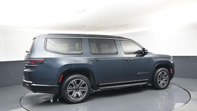 2023 Jeep Wagoneer Base