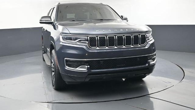 2023 Jeep Wagoneer Base