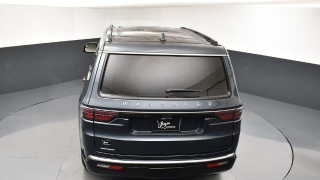 2023 Jeep Wagoneer Base